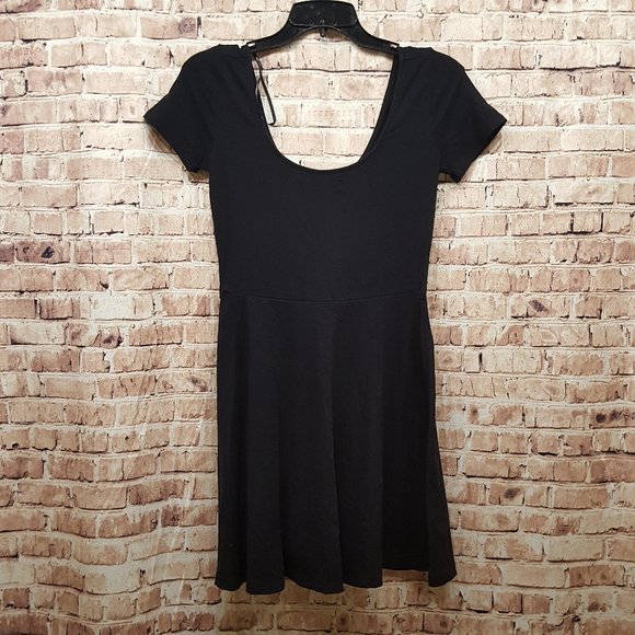 Forever21 Black Dress belt loops NO BELT Size M - Picture 1 of 7